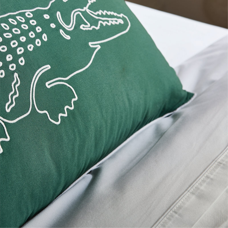 Coussin décoratif Lacoc Croc, coussin décoratif 100% coton sergé brossé, coussin décoratif décontracté moderne avec motif de crocodile emblématique, certifié OEKO-TEX, bourgogne, 16 po x 24 po