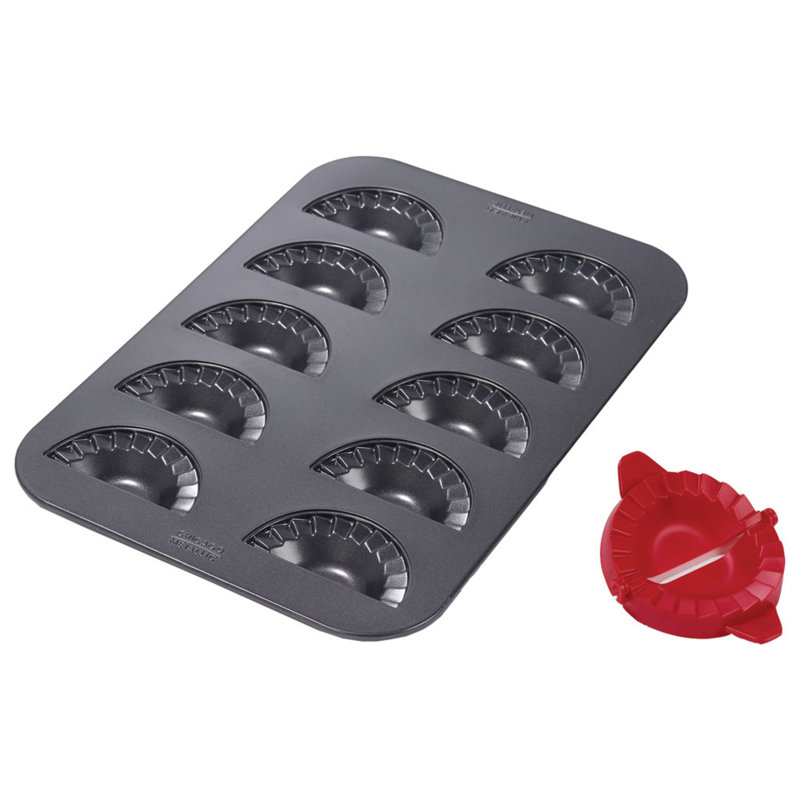 Chicago Metallic Professional Mini-Hand-Pie Pan with Cut-and-Press Tool