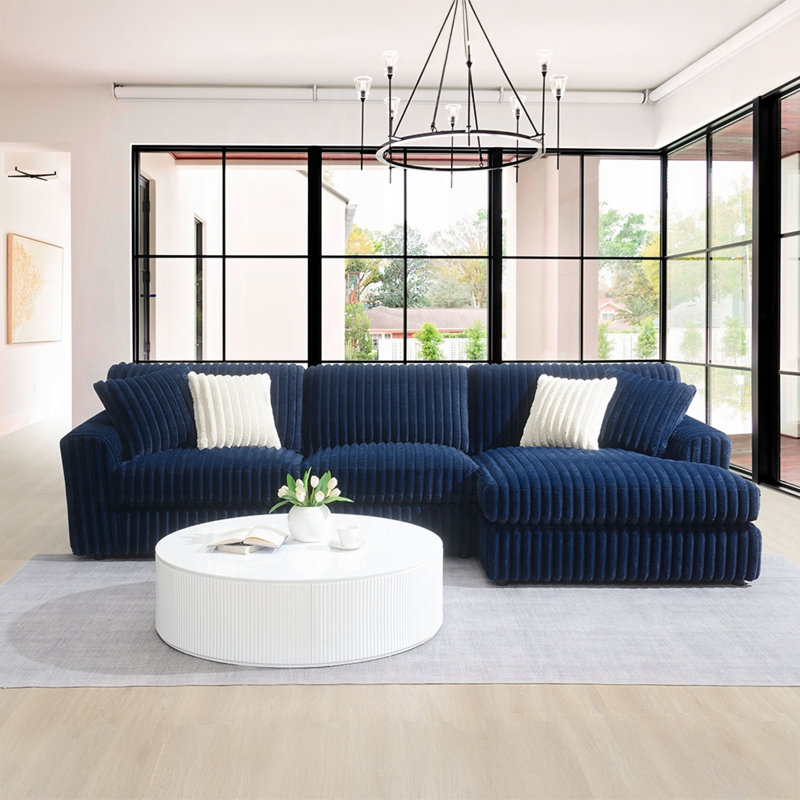 Breton Sectional Sofa W/4 Pillows