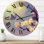 Horloge murale traditionnelle papillon rétro volant à une fleur blanche