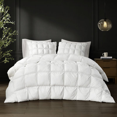 Édredon double / grand rembourré avec duvet synthétique, coquille 100% microfibre, surpiqûres 3D, conception Jump Tack, chaud en hiver, boucles d'angle, -, protège-oreiller pour très haut, vendu