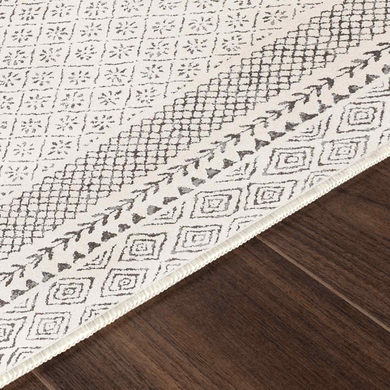 Rich Oriental Area Rug, Round 200 cm