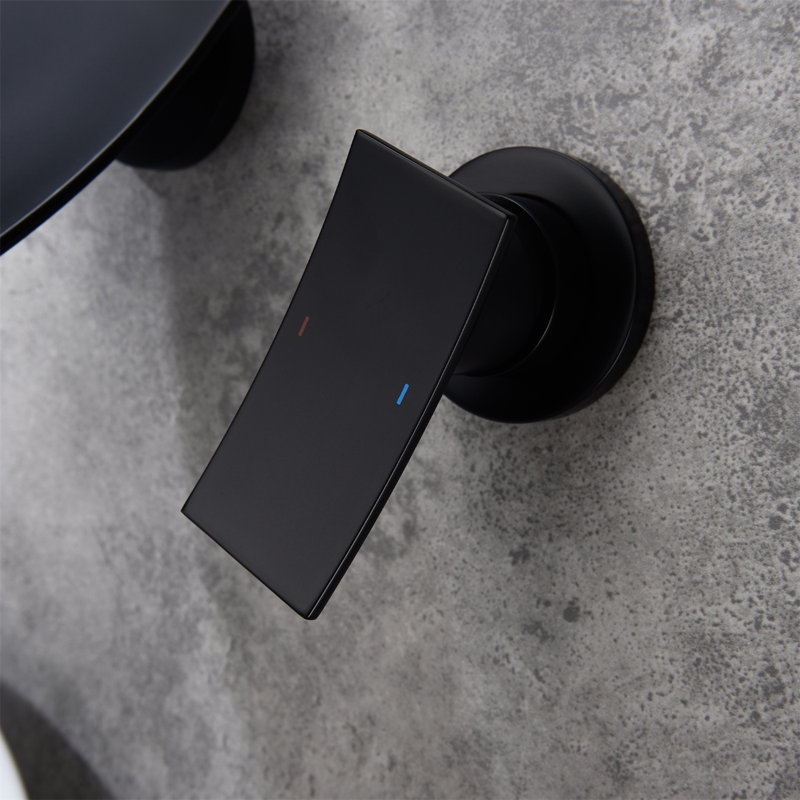 Single-Hole Single-handle Bathroom Faucet, Matte Black