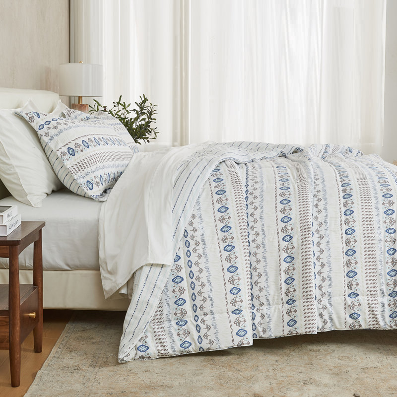 Full/Queen Arista Print Reversible Microfiber Comforter Set