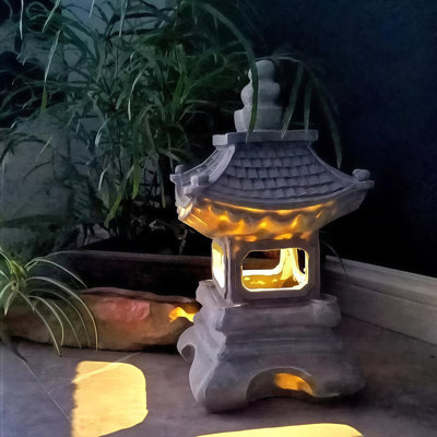 Zen Garden Lamp Statue