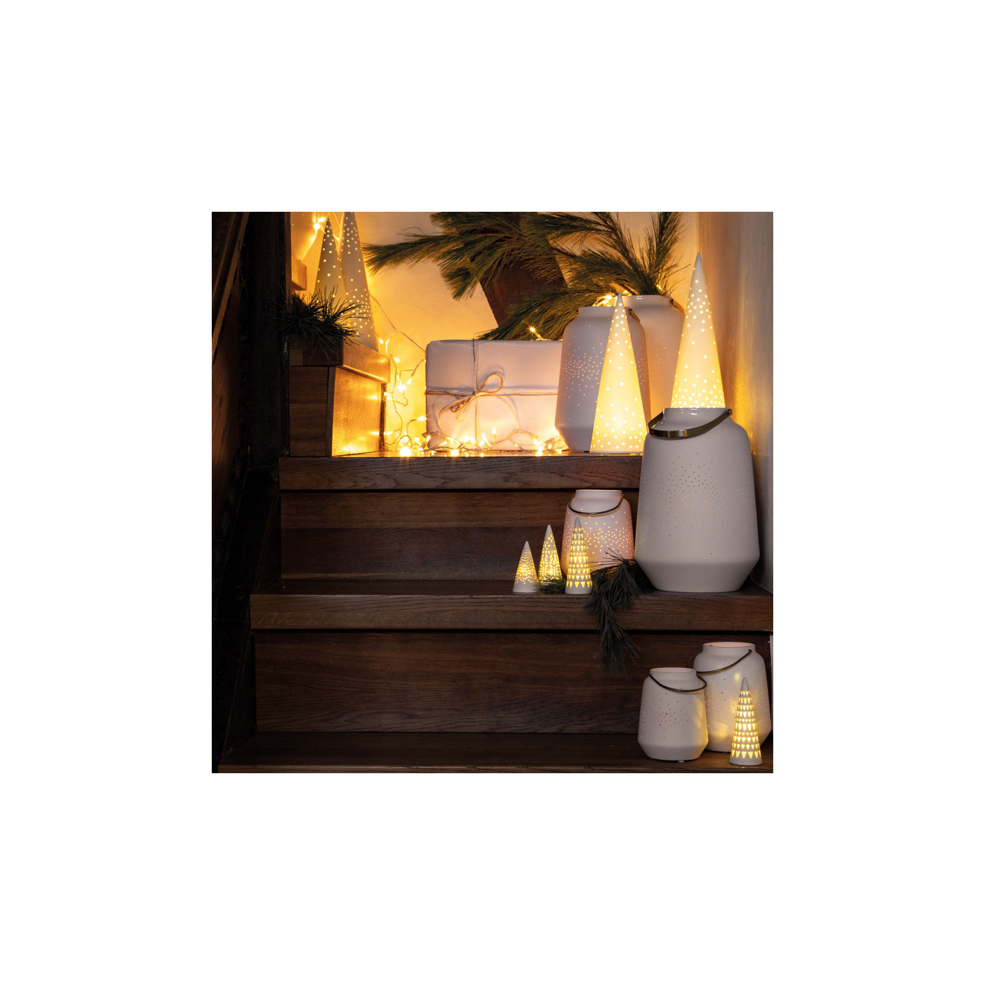 Village House Porcelain Village Mini Fir Tree Set - LED
