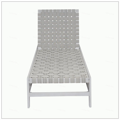 Chaise longue d'extérieur en bois d'acacia durable avec dossier réglable pour une détente ultime et un assemblage facile