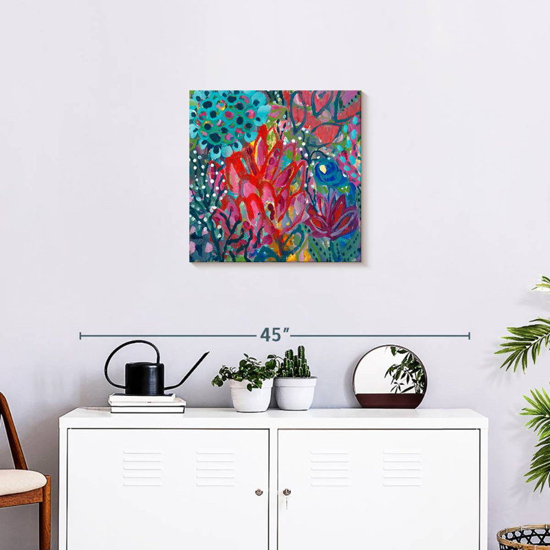 Prana, 20" H x 20" W
