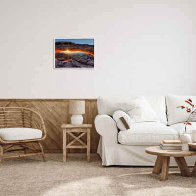 «Stupell Industries Desert Mesa Arch», art mural sur toile par Lena Owens