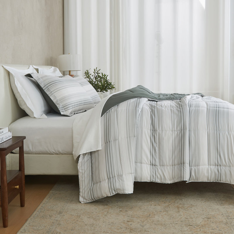 Twin XL Grey Gradient Stripe Reversible Microfiber Comforter Set