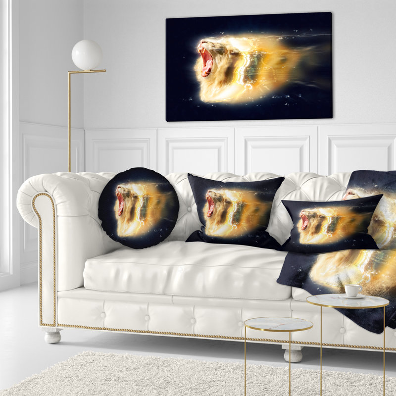 Lion blanc avec mâchoires ouvertes - coussin décoratif imprimé animal