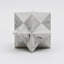 Modern Polyhedral Star Sculpture – White Glossy Polyresin Decorative Object (15 cm) 