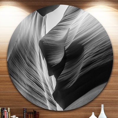 " 'Lower Antelope Canyon' - Nature Round Print On Metal "
