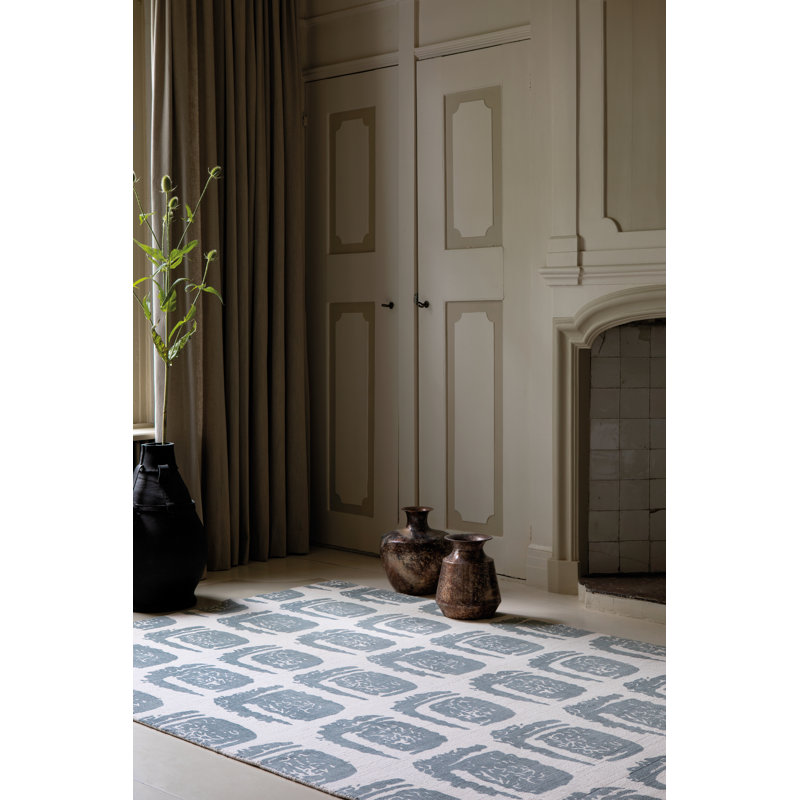 Wool Geometric Area Rug in Light Gray/Gray, 4'7" x 6'7"