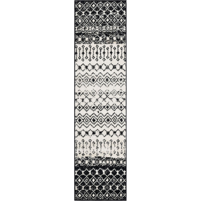 Tapis noir / blanc en polypropylène tissé à la machine Briehn, Tapis de couloir 2 pi x 8 pi