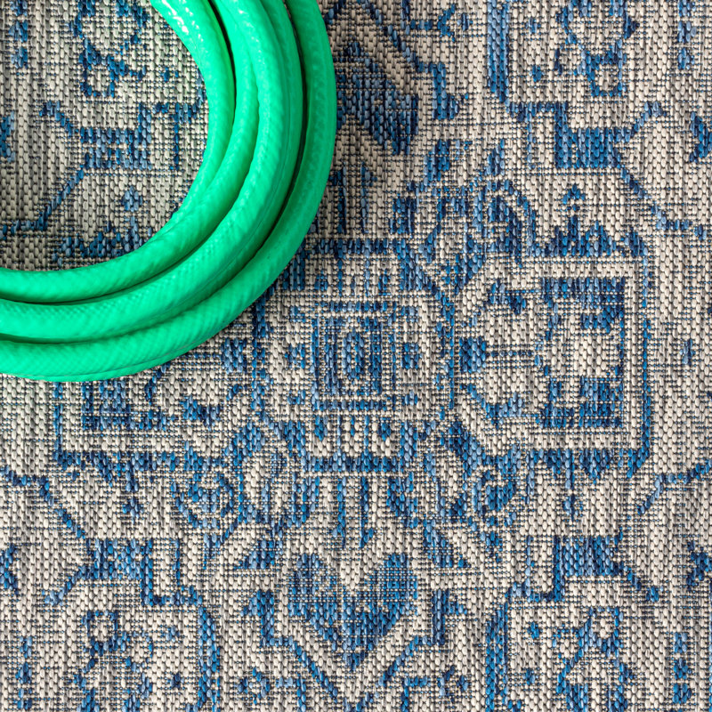 Moten Medallion Textured Weave Navy/Gray Indoor/Outdoor Rug, Square 5'3"