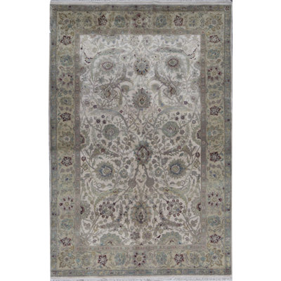 Hand Knotted Wool Oriental Area Rug