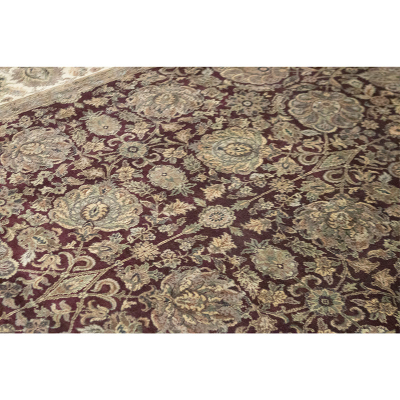 Tapis rouge et crème noué à la main de haute qualité
