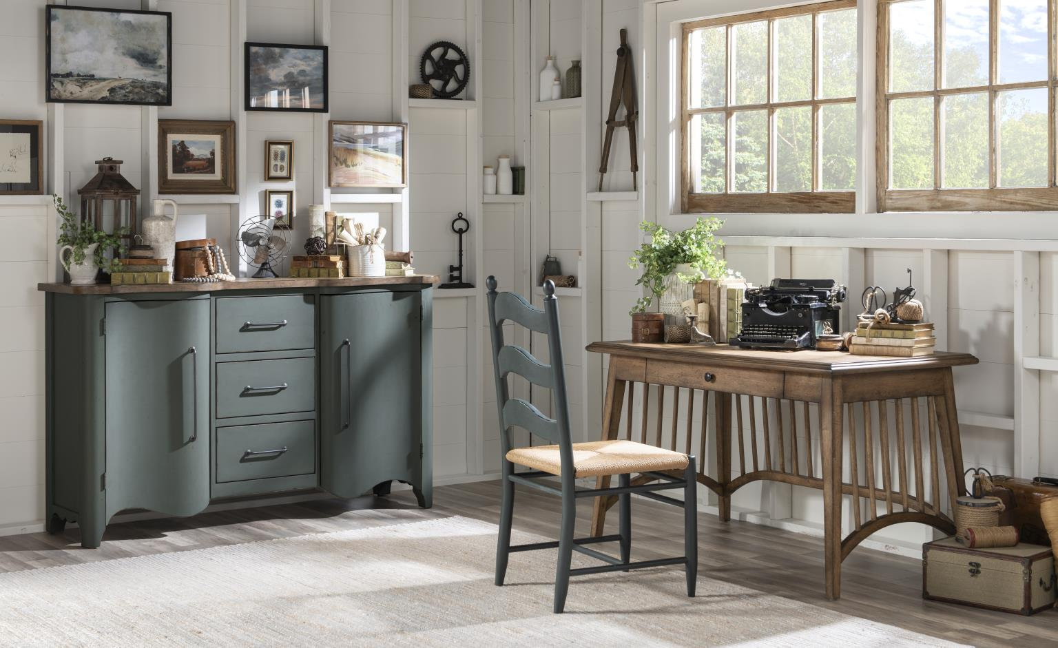 Country Living 3-Drawer Accent Chest 3, Brown