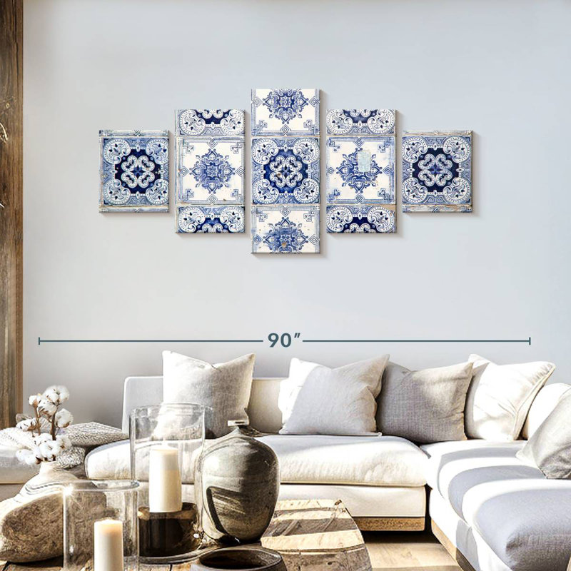 Azulejo Tiles In Lisbon, H 30 po x l 68 po