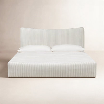 Windham Upholstered Platform Bed In Sage