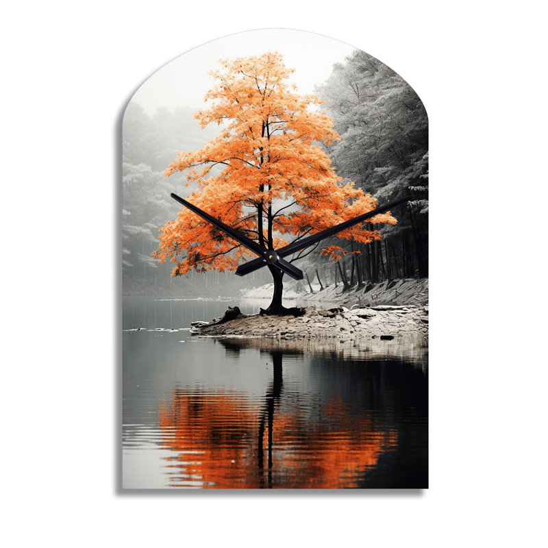 Orange et gris, forêt, automne, élégance II - horloge murale asymétrique, Moyenne