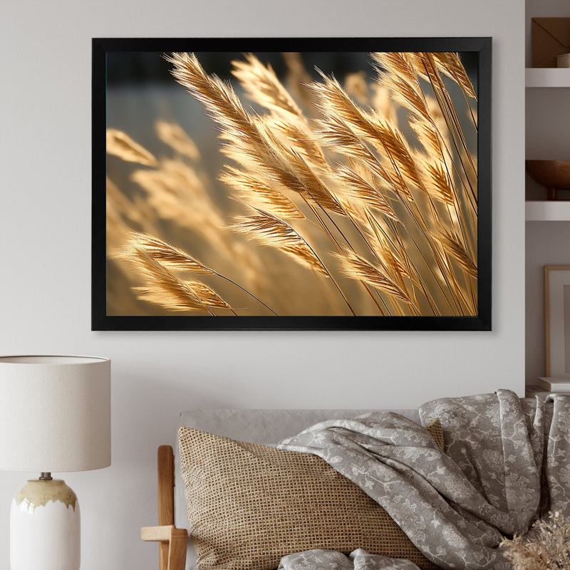 «High Grass Meadow Golden Dream» sur toile, Cadre simple noir, H 30 po x l 40 po x P 1,5 po