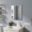 Réaménagez votre salle de bain avec ce miroir argenté en aluminium compact de 24 pouces!