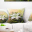 Huile de fleur de lys blanc - coussin à imprimé floral-29600971-29600967