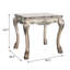 Table de bout carrée en blanc os rétro avec motifs complexes et piédestal traditionnel