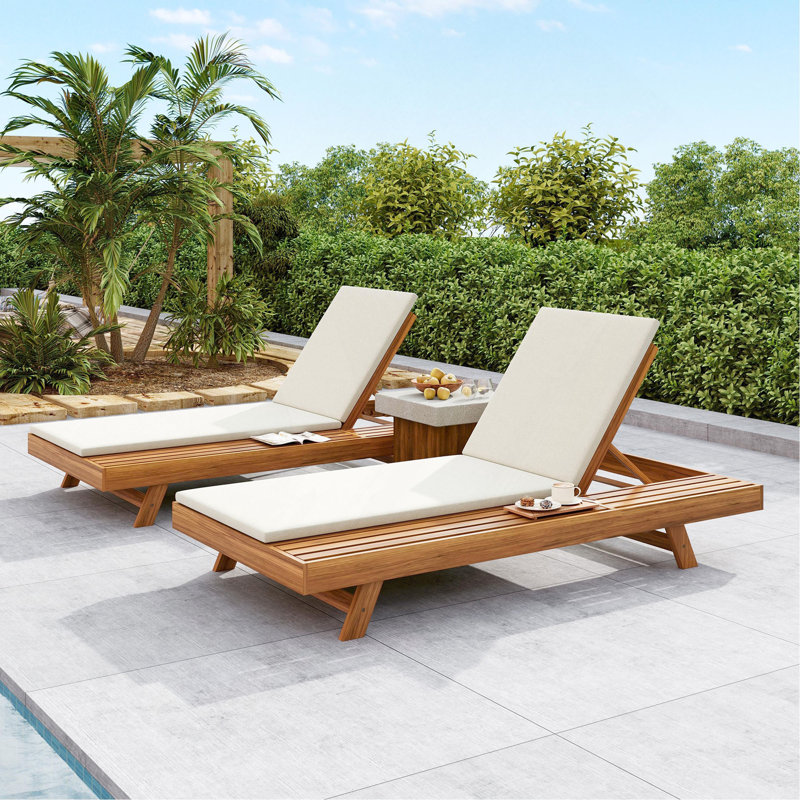 Ensemble de chaises longues, espace disponible sur un côté, bois d'acacia avec coussins de salon résistants à l'eau (crème et épaisseur de 2 pouces) - version assortie gris foncé / feuille de noix de coco disponible