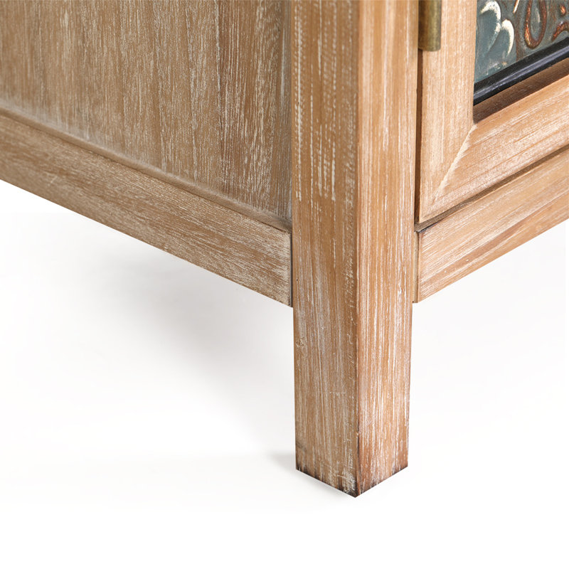 Kight Accent Chest