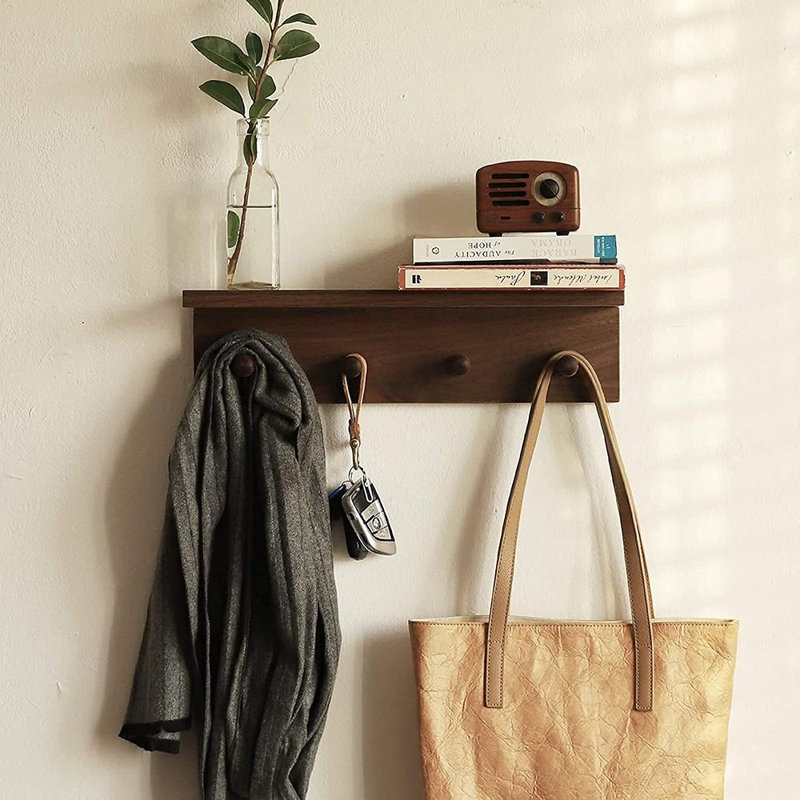 Portemanteau mural en bois avec tablette