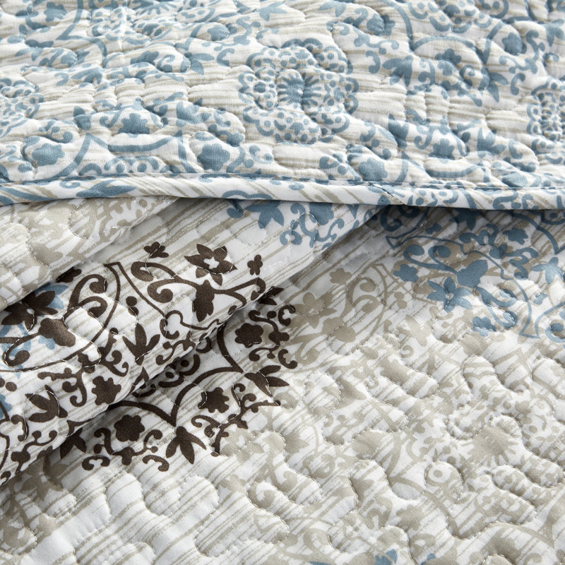 King White and Blue Reversible Microfiber Quilt Set