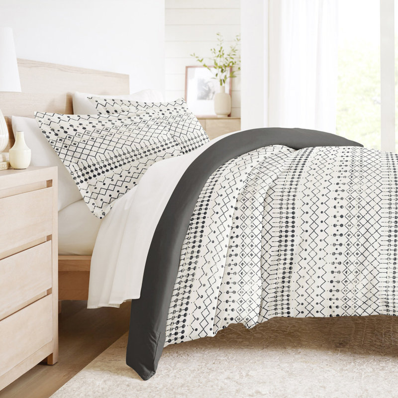 Duvet Cover Set Patterned Microfiber Ultra Soft Bedding in Etched Gate, King Duvet Cover + 2 Standard Shams