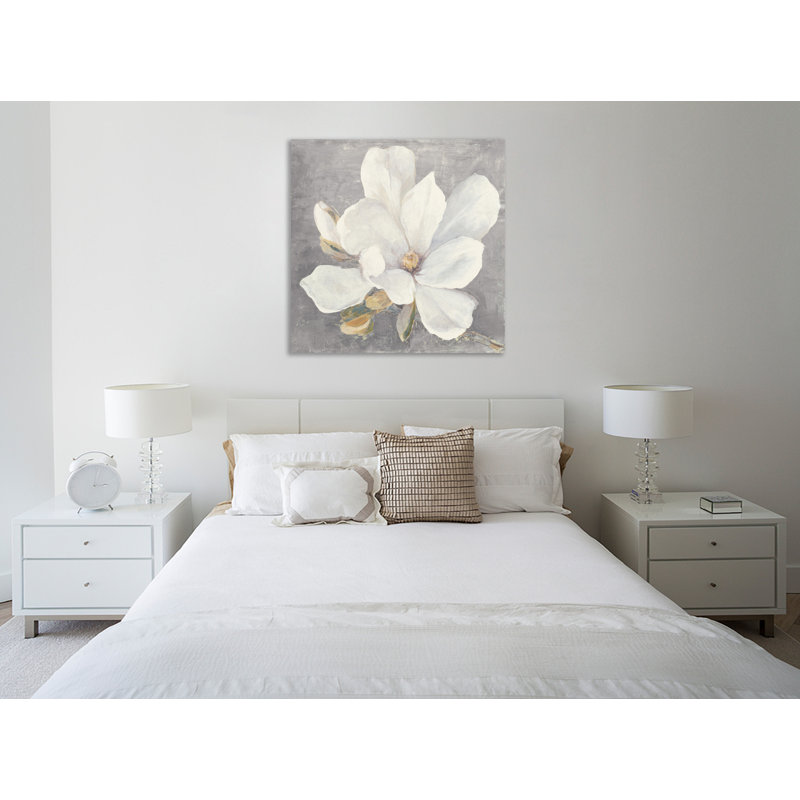 «Serene Magnolia Light Grey», toile tendue par Julia Purinton, H 24 po x l 24 po x P 1,5 po
