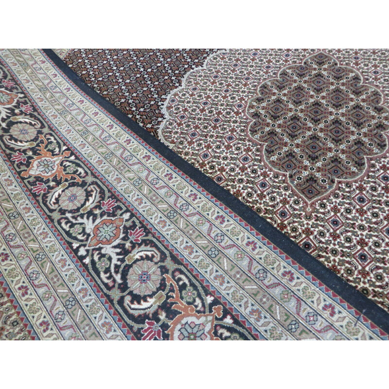Tapis en laine et soie noué à la main noir 8 pi 1 po x 11 pi 7 po 06D6207FCFFB46A1903E14E9B1D7EF06