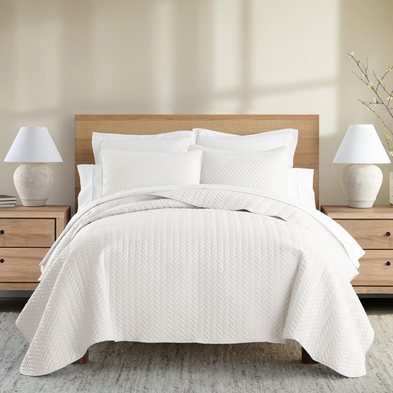 Antora Microfiber Modern & Contemporary Coverlet / Bedspread Quilt Set, Queen/Full Coverlet + 2 Standard Shams, Ivory