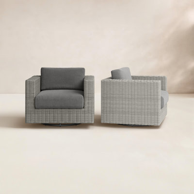 Tetra Swivel Patio Lounge Chair