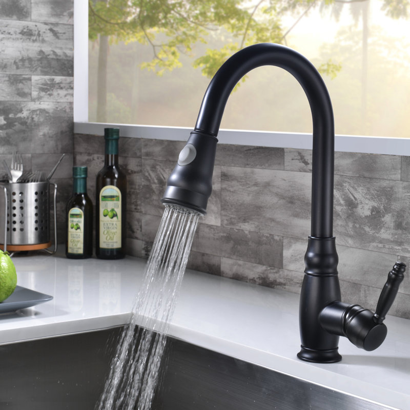Robinet de cuisine noir avec bec rétractable - Style moderne, poignée simple pour une utilisation facile et utilisation polyvalente de l'eau.