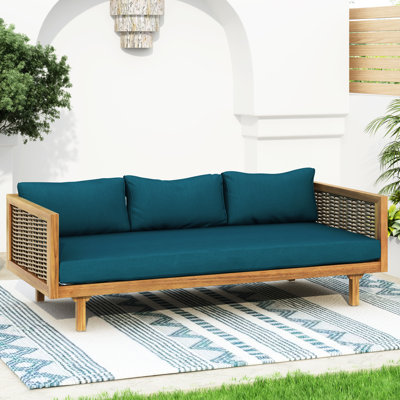 Lit de jour d'extérieur 3 places avec accoudoirs - Coussin de structure en bois - Dossier de siège à lattes l 67,5 po x P 32 po H et coussins 66,8 po 32,25 po