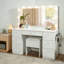 Bureau de coiffeuse avec miroir lumineux, 7 tiroirs, prise de courant, ports USB et tabouret