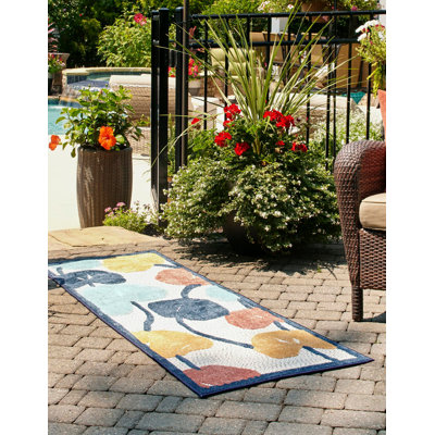 Mashpee Floral Indoor / Outdoor Rug