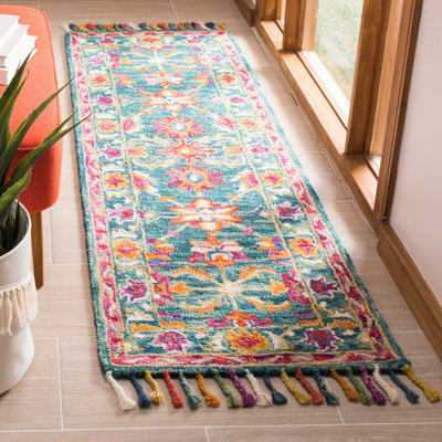 Vahakn Hand Tufted Wool Floral Rug