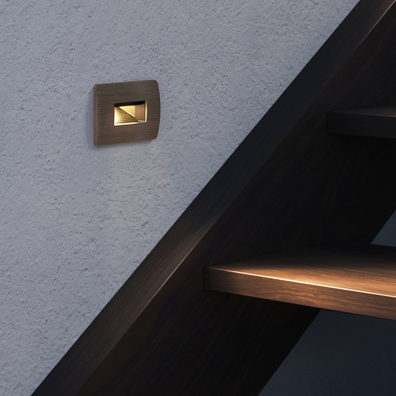 Luna Low Voltage LED Step Light, Matte Bronze