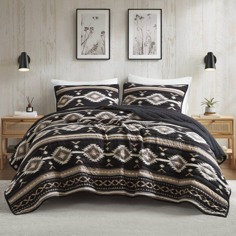 Woolrich Taos Black Lightweight 3-Piece King/Cal King Quilt Set with Shams, King/Cal King