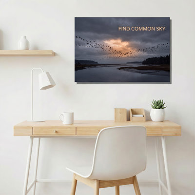 Art mural sur toile «Flock of Birds Over River Marsh Under Cloudy Sky»