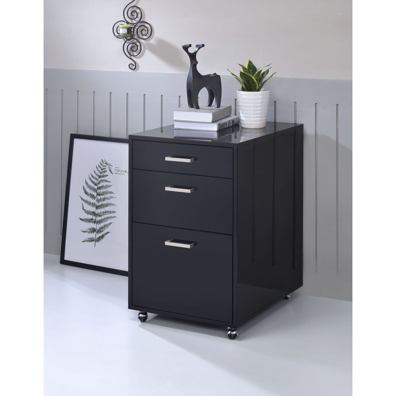 Armoire noire à finition brillante et chromée