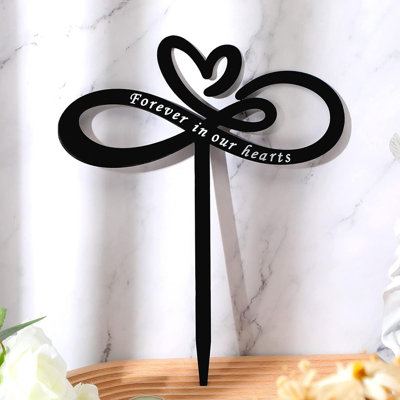 Heart Memorial Plaque Stake, Forever In Our Hearts Memorial Stakes, Cemetery Decorations For Grave, Sympathy Grave Markers Decoration For Mom Dad Son Daughter Dear's Garden Decor(black)
