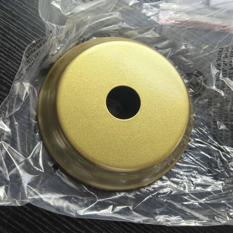 Lustre moderne sphérique Spoutnik à 7 lumières avec accents en fer forgé Everitt pour le salon ou la salle à manger Everitt